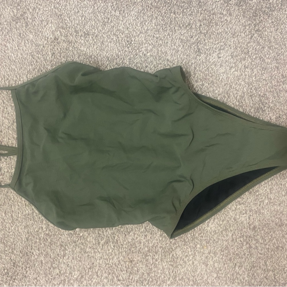 Jolyn size 32 Green One piece Perry